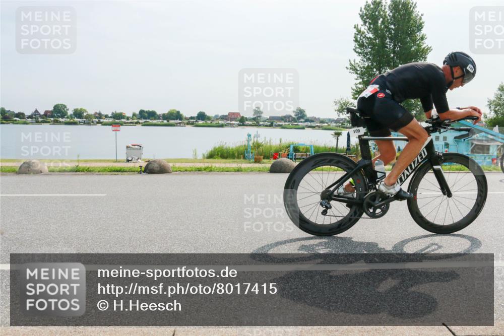15.06.2025 - 27. Vierlanden-Triathlon H.Heesch http://msf.ph/oto/8017415 15.06.2025 10:02:31 Radfahren 9, 45, 109, 132, 237, 311, 337, 361 meine-sportfotos.de