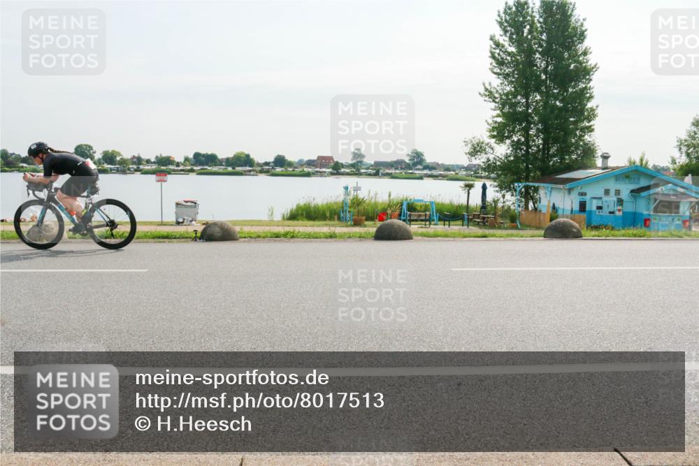 15.06.2025 - 27. Vierlanden-Triathlon H.Heesch http://msf.ph/oto/8017513 15.06.2025 09:19:39 Radfahren 99, 120, 122, 199 meine-sportfotos.de
