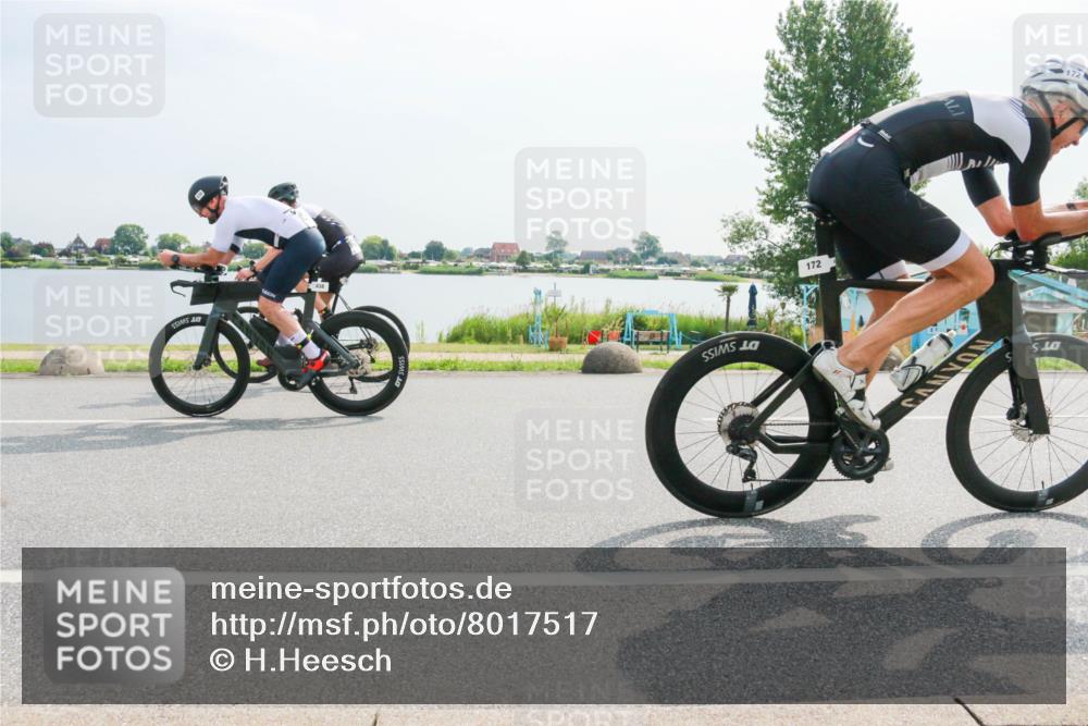 15.06.2025 - 27. Vierlanden-Triathlon H.Heesch http://msf.ph/oto/8017517 15.06.2025 10:04:46 Radfahren 116, 172, 268, 312, 314, 341, 438 meine-sportfotos.de