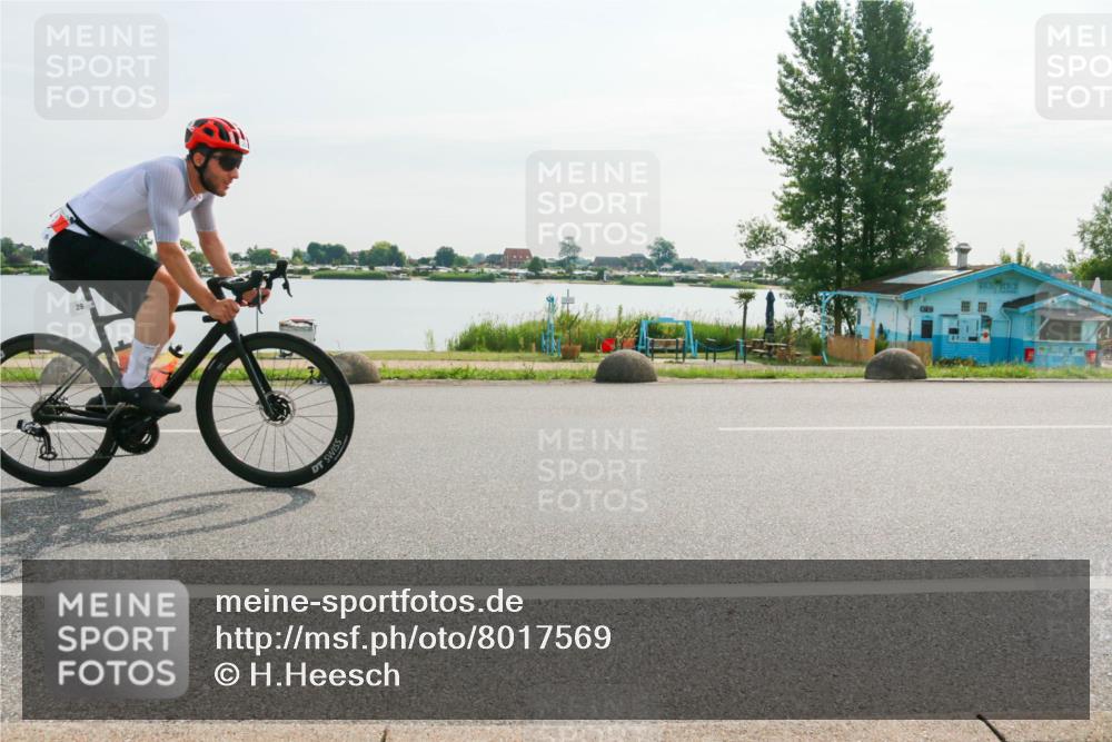 15.06.2025 - 27. Vierlanden-Triathlon H.Heesch http://msf.ph/oto/8017569 15.06.2025 09:19:55 Radfahren 29, 47, 67, 187, 250 meine-sportfotos.de