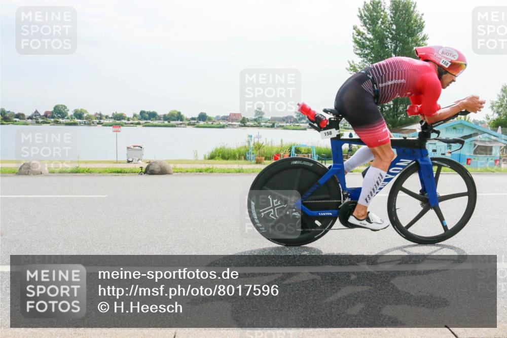 15.06.2025 - 27. Vierlanden-Triathlon H.Heesch http://msf.ph/oto/8017596 15.06.2025 10:07:40 Radfahren 158 meine-sportfotos.de