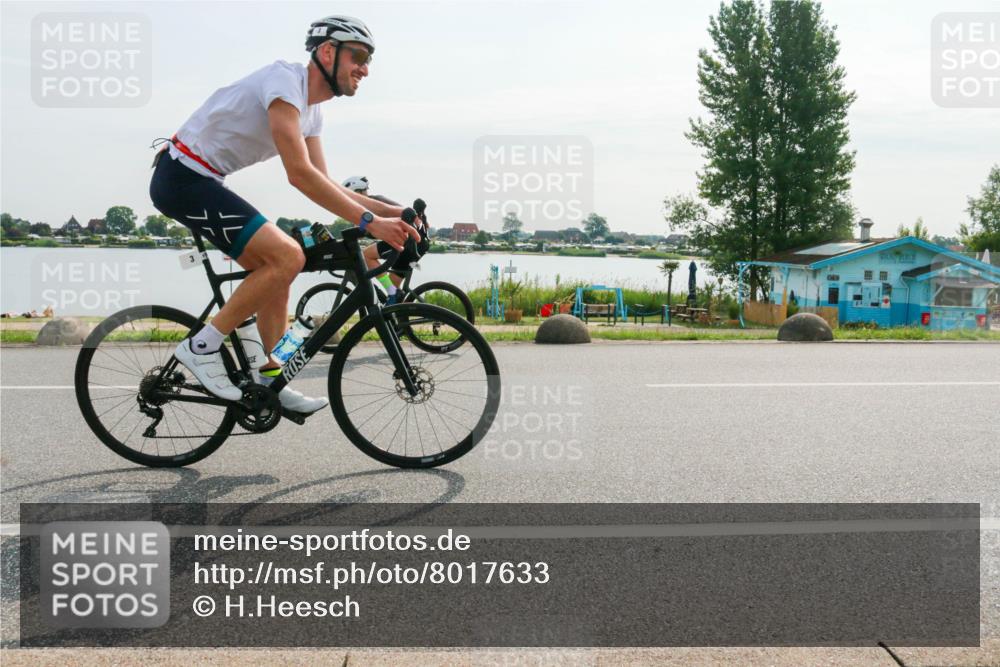 15.06.2025 - 27. Vierlanden-Triathlon H.Heesch http://msf.ph/oto/8017633 15.06.2025 09:20:06 Radfahren 3, 26, 100 meine-sportfotos.de