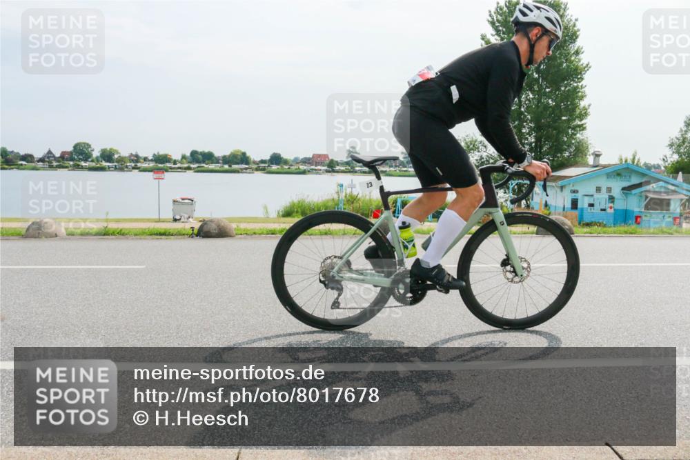 15.06.2025 - 27. Vierlanden-Triathlon H.Heesch http://msf.ph/oto/8017678 15.06.2025 10:09:27 Radfahren 23, 68, 169 meine-sportfotos.de