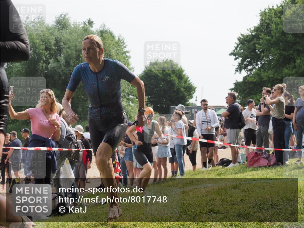 15.06.2025 - 27. Vierlanden-Triathlon KatJ http://msf.ph/oto/8017748 15.06.2025 10:17:06 Schwimmen 471, 479, 484, 510, 551, 556, 566, 567, 602, 610 meine-sportfotos.de