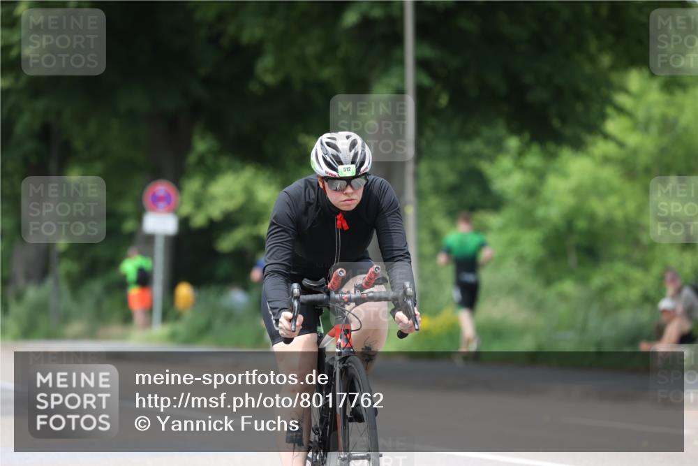 15.06.2025 - 7 Türme Triathlon Yannick Fuchs http://msf.ph/oto/8017762 15.06.2025 13:31:08 Radfahren 386, 512, 621, 938, 1166 meine-sportfotos.de