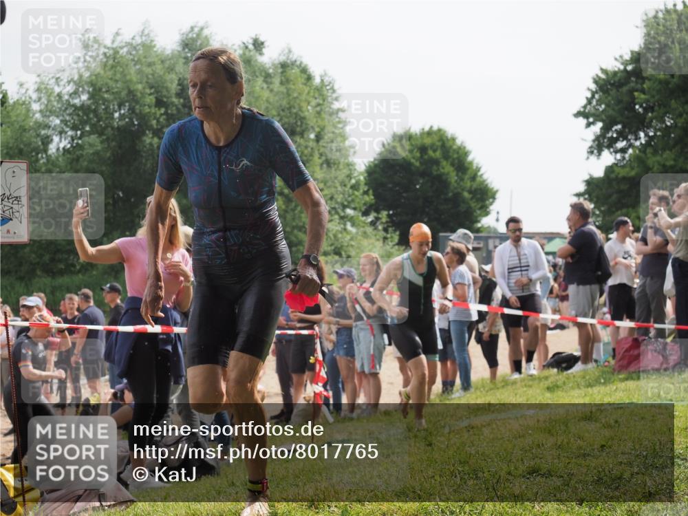 15.06.2025 - 27. Vierlanden-Triathlon KatJ http://msf.ph/oto/8017765 15.06.2025 10:17:06 Schwimmen 471, 479, 484, 510, 551, 556, 566, 567, 602, 610 meine-sportfotos.de