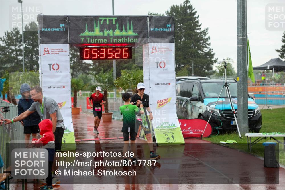 15.06.2025 - 7 Türme Triathlon Michael Strokosch http://msf.ph/oto/8017787 15.06.2025 15:35:26 Ziel 281 meine-sportfotos.de