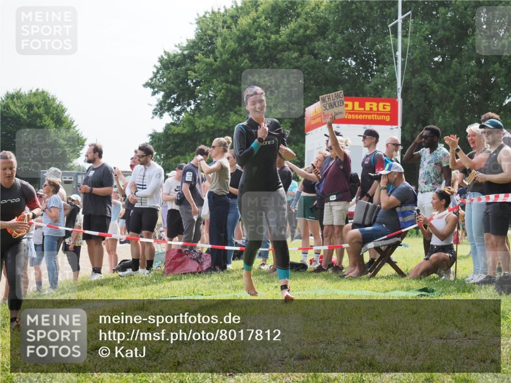 15.06.2025 - 27. Vierlanden-Triathlon KatJ http://msf.ph/oto/8017812 15.06.2025 10:17:10 Schwimmen 471, 479, 510, 556, 567, 602, 610 meine-sportfotos.de