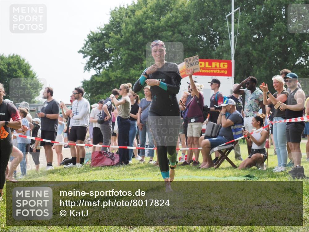 15.06.2025 - 27. Vierlanden-Triathlon KatJ http://msf.ph/oto/8017824 15.06.2025 10:17:11 Schwimmen 471, 479, 510, 556, 567, 602, 610 meine-sportfotos.de