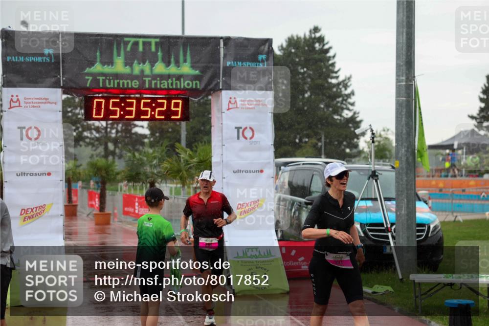 15.06.2025 - 7 Türme Triathlon Michael Strokosch http://msf.ph/oto/8017852 15.06.2025 15:35:28 Ziel 281 meine-sportfotos.de