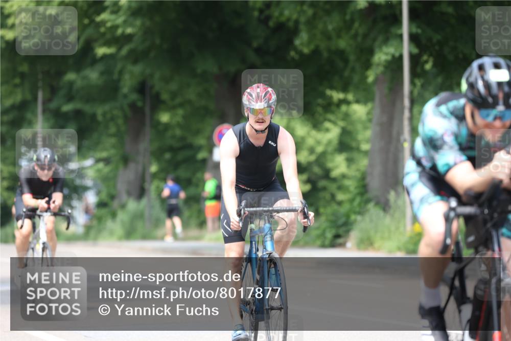 15.06.2025 - 7 Türme Triathlon Yannick Fuchs http://msf.ph/oto/8017877 15.06.2025 13:31:13 Radfahren 386, 938, 1166 meine-sportfotos.de