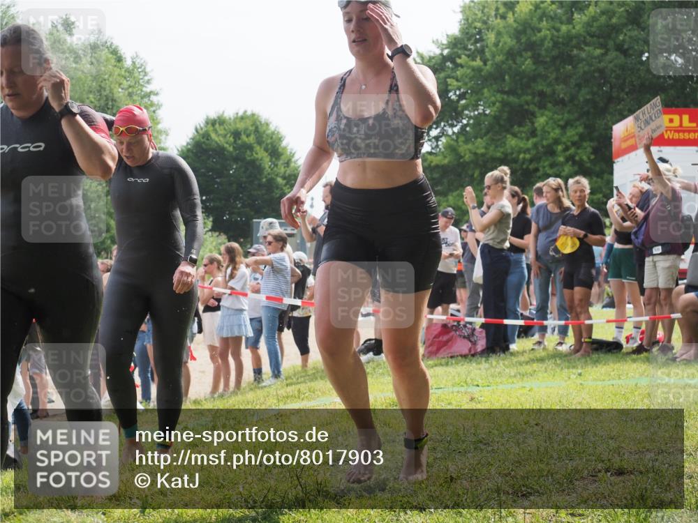 15.06.2025 - 27. Vierlanden-Triathlon KatJ http://msf.ph/oto/8017903 15.06.2025 10:17:14 Schwimmen 479, 510, 556, 567, 575, 581, 602 meine-sportfotos.de