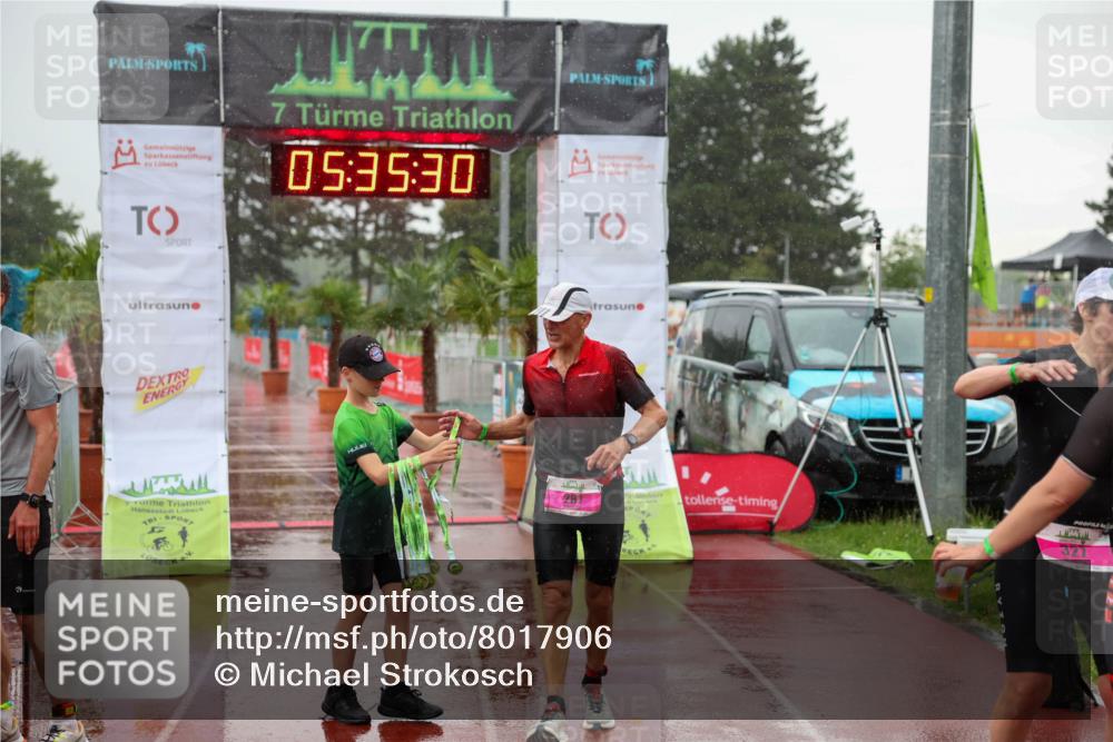 15.06.2025 - 7 Türme Triathlon Michael Strokosch http://msf.ph/oto/8017906 15.06.2025 15:35:30 Ziel 281 meine-sportfotos.de