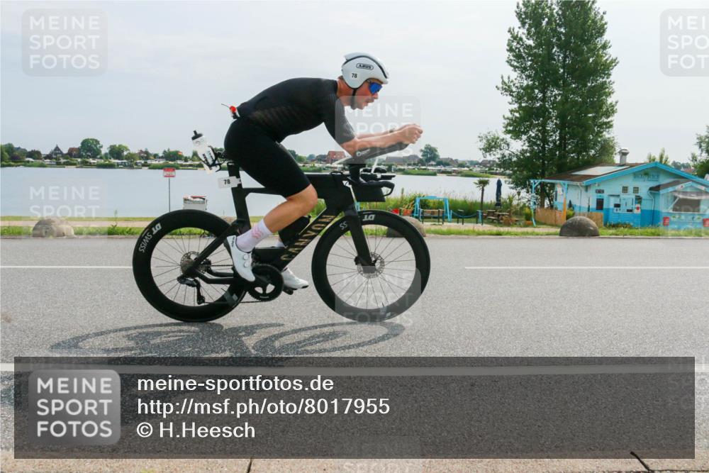 15.06.2025 - 27. Vierlanden-Triathlon H.Heesch http://msf.ph/oto/8017955 15.06.2025 10:13:04 Radfahren 78 meine-sportfotos.de