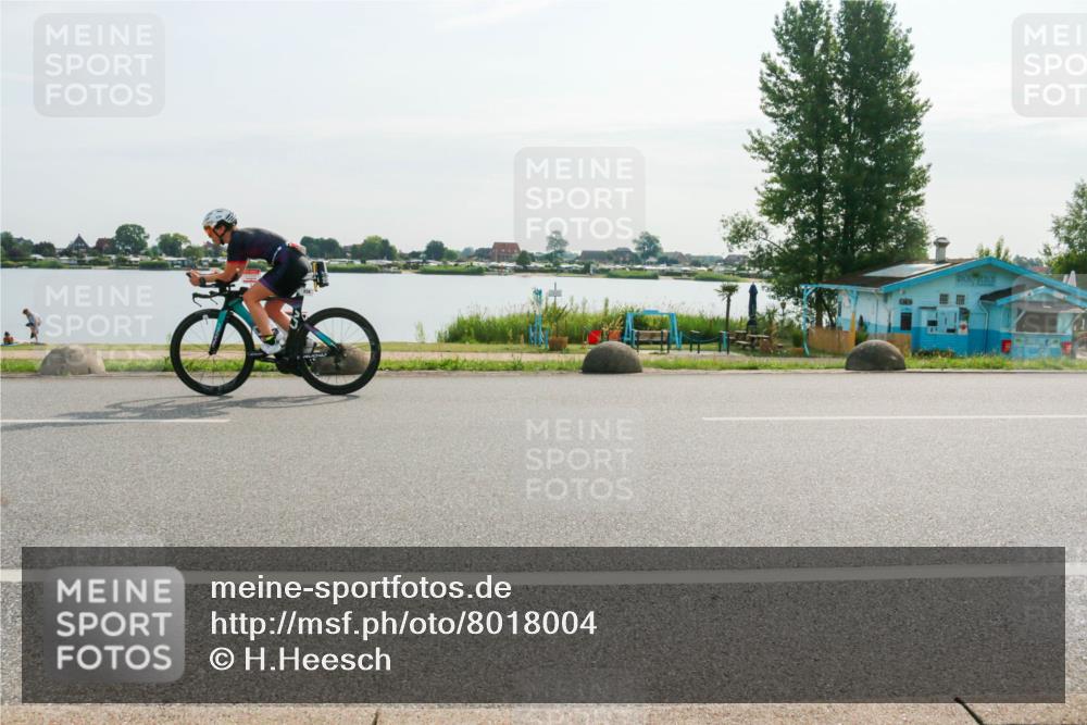 15.06.2025 - 27. Vierlanden-Triathlon H.Heesch http://msf.ph/oto/8018004 15.06.2025 09:22:47 Radfahren 116, 228 meine-sportfotos.de