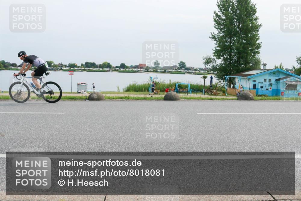 15.06.2025 - 27. Vierlanden-Triathlon H.Heesch http://msf.ph/oto/8018081 15.06.2025 11:14:29 Radfahren 19, 380, 663, 855 meine-sportfotos.de