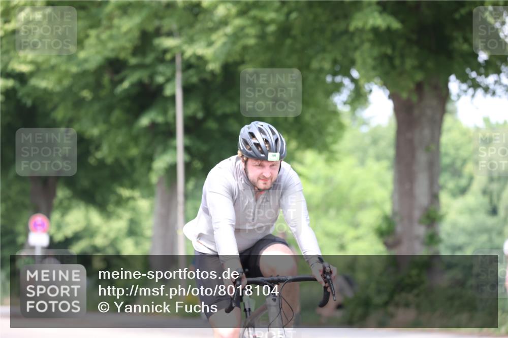 15.06.2025 - 7 Türme Triathlon Yannick Fuchs http://msf.ph/oto/8018104 15.06.2025 13:31:18 Radfahren 741, 938 meine-sportfotos.de