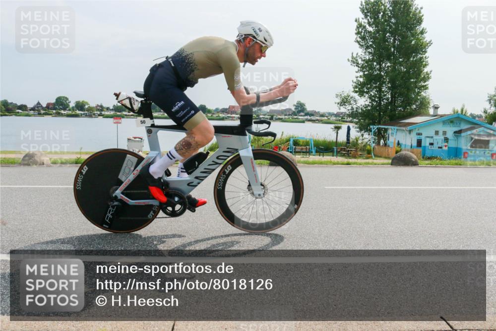 15.06.2025 - 27. Vierlanden-Triathlon H.Heesch http://msf.ph/oto/8018126 15.06.2025 10:16:05 Radfahren 23, 50, 124, 429, 437 meine-sportfotos.de