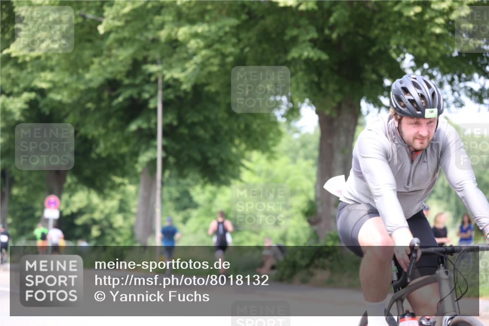 15.06.2025 - 7 Türme Triathlon Yannick Fuchs http://msf.ph/oto/8018132 15.06.2025 13:31:18 Radfahren 741, 938 meine-sportfotos.de