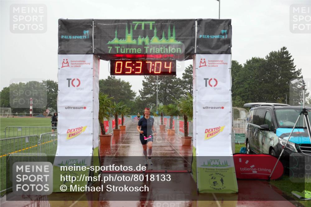 15.06.2025 - 7 Türme Triathlon Michael Strokosch http://msf.ph/oto/8018133 15.06.2025 15:37:04 Ziel 298, 339 meine-sportfotos.de