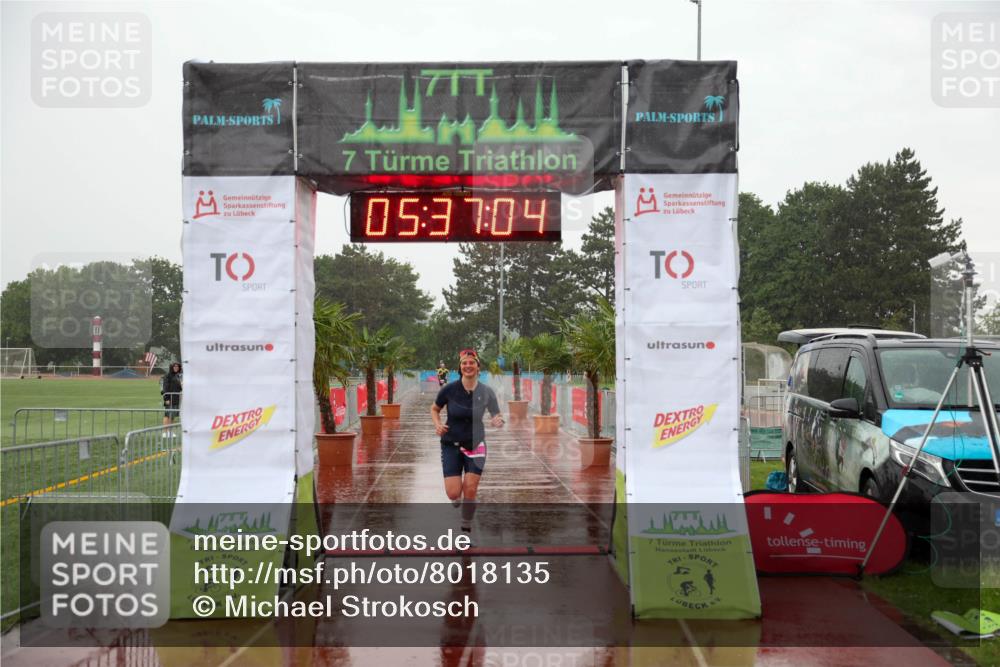 15.06.2025 - 7 Türme Triathlon Michael Strokosch http://msf.ph/oto/8018135 15.06.2025 15:37:04 Ziel 298, 339 meine-sportfotos.de