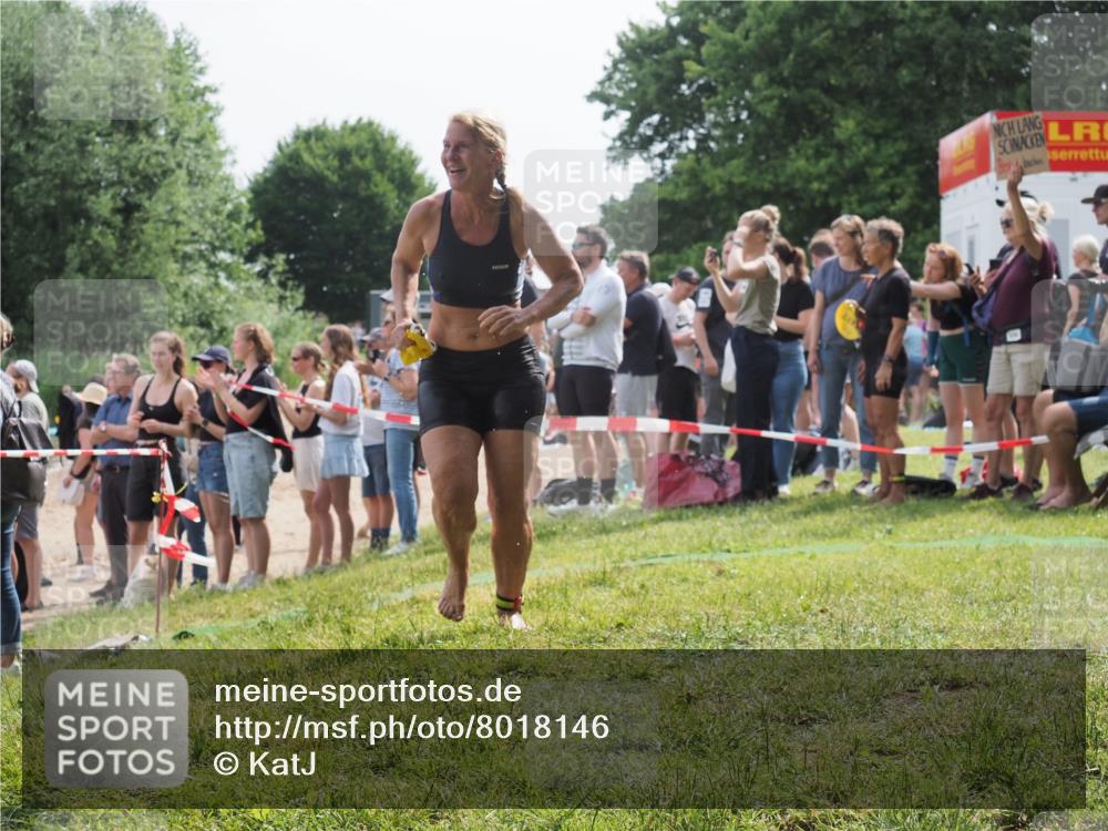 15.06.2025 - 27. Vierlanden-Triathlon KatJ http://msf.ph/oto/8018146 15.06.2025 10:17:25 Schwimmen 529, 575, 581, 582, 584, 594 meine-sportfotos.de