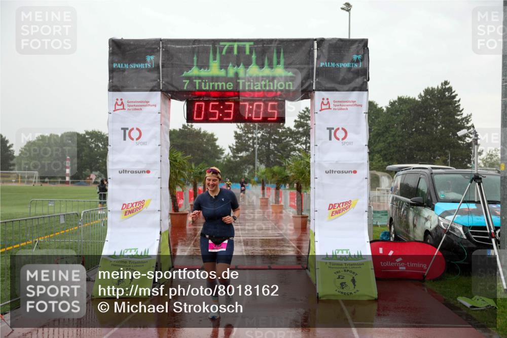 15.06.2025 - 7 Türme Triathlon Michael Strokosch http://msf.ph/oto/8018162 15.06.2025 15:37:05 Ziel 298, 339 meine-sportfotos.de