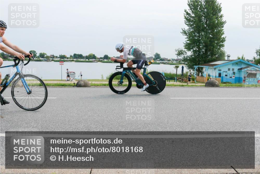15.06.2025 - 27. Vierlanden-Triathlon H.Heesch http://msf.ph/oto/8018168 15.06.2025 11:14:32 Radfahren 19, 209, 380, 663, 831, 855 meine-sportfotos.de
