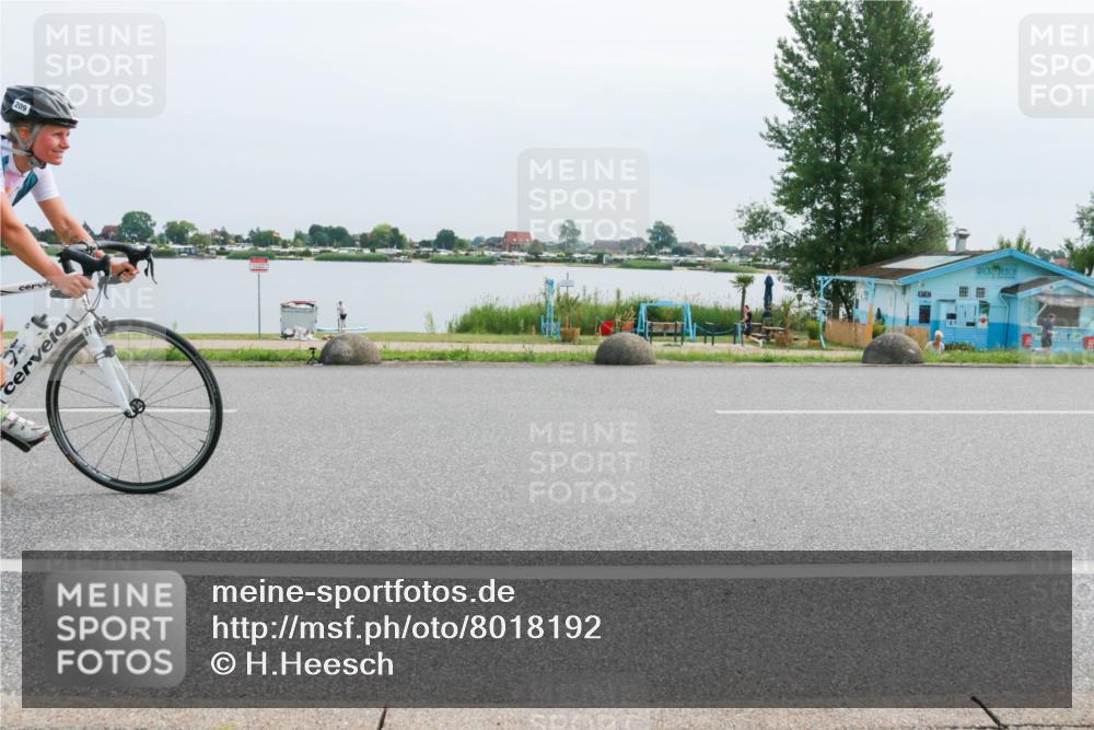 15.06.2025 - 27. Vierlanden-Triathlon H.Heesch http://msf.ph/oto/8018192 15.06.2025 11:14:36 Radfahren 19, 209, 663, 831 meine-sportfotos.de