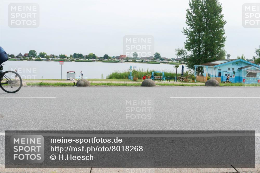 15.06.2025 - 27. Vierlanden-Triathlon H.Heesch http://msf.ph/oto/8018268 15.06.2025 11:14:55 Radfahren 739 meine-sportfotos.de