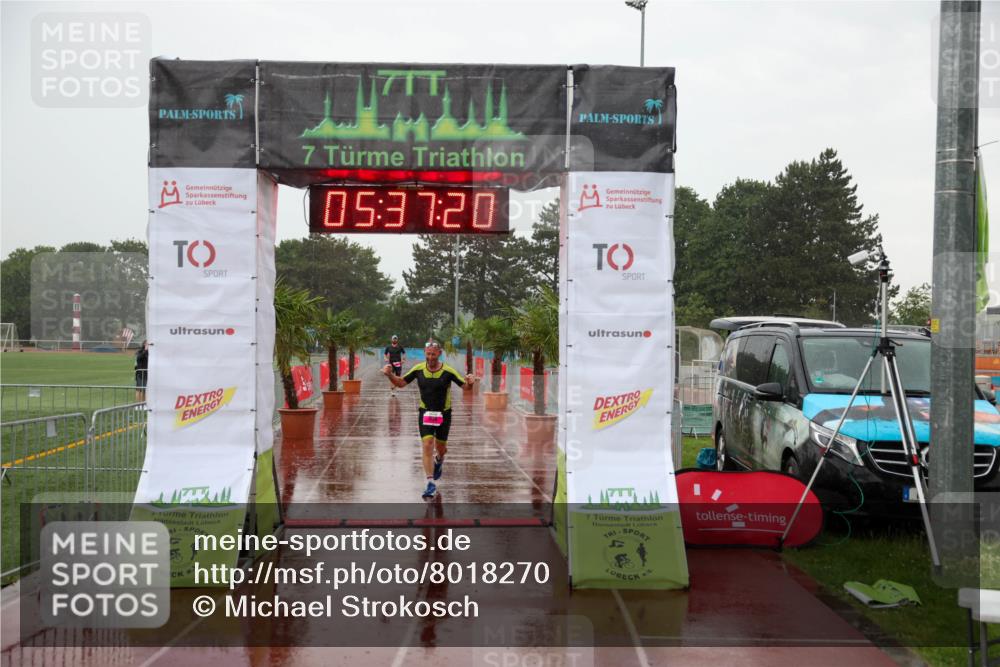15.06.2025 - 7 Türme Triathlon Michael Strokosch http://msf.ph/oto/8018270 15.06.2025 15:37:19 Ziel 258 meine-sportfotos.de
