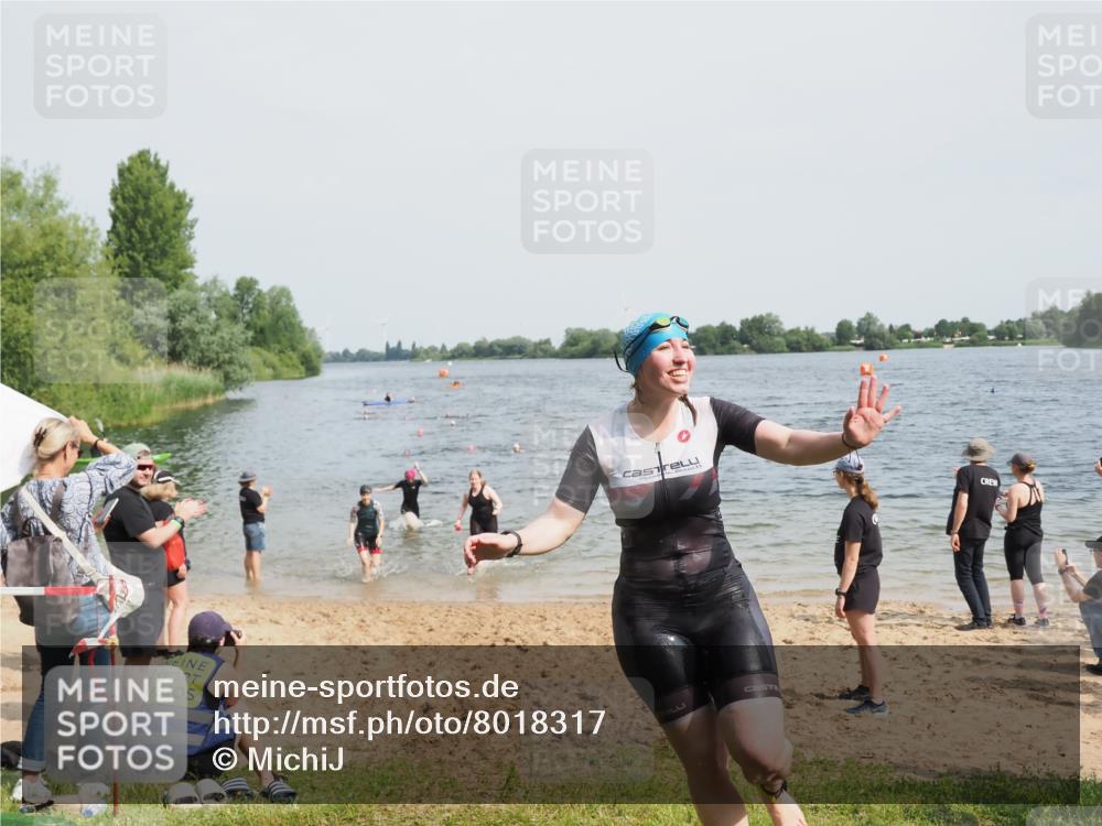 21.06.2025 - 27. Vierlanden-Triathlon MichiJ http://msf.ph/oto/8018317 15.06.2026 10:18:28 Schwimmen 495, 533, 535, 621, 628 meine-sportfotos.de