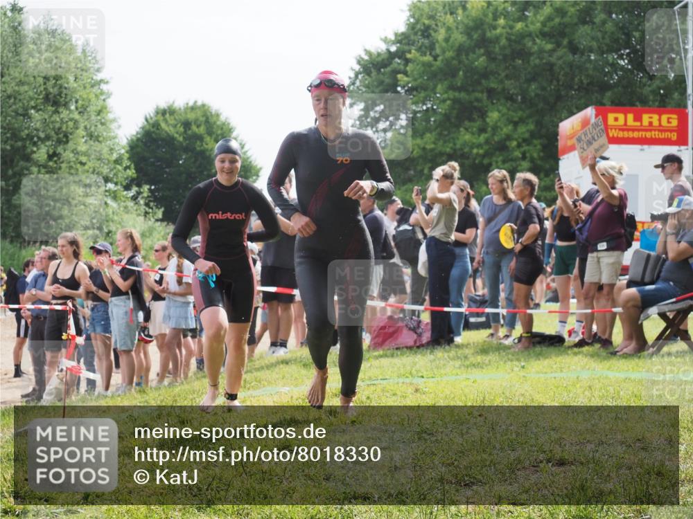15.06.2025 - 27. Vierlanden-Triathlon KatJ http://msf.ph/oto/8018330 15.06.2025 10:17:32 Schwimmen 485, 488, 492, 519, 529, 532, 557, 572, 582, 584, 588, 594, 626 meine-sportfotos.de