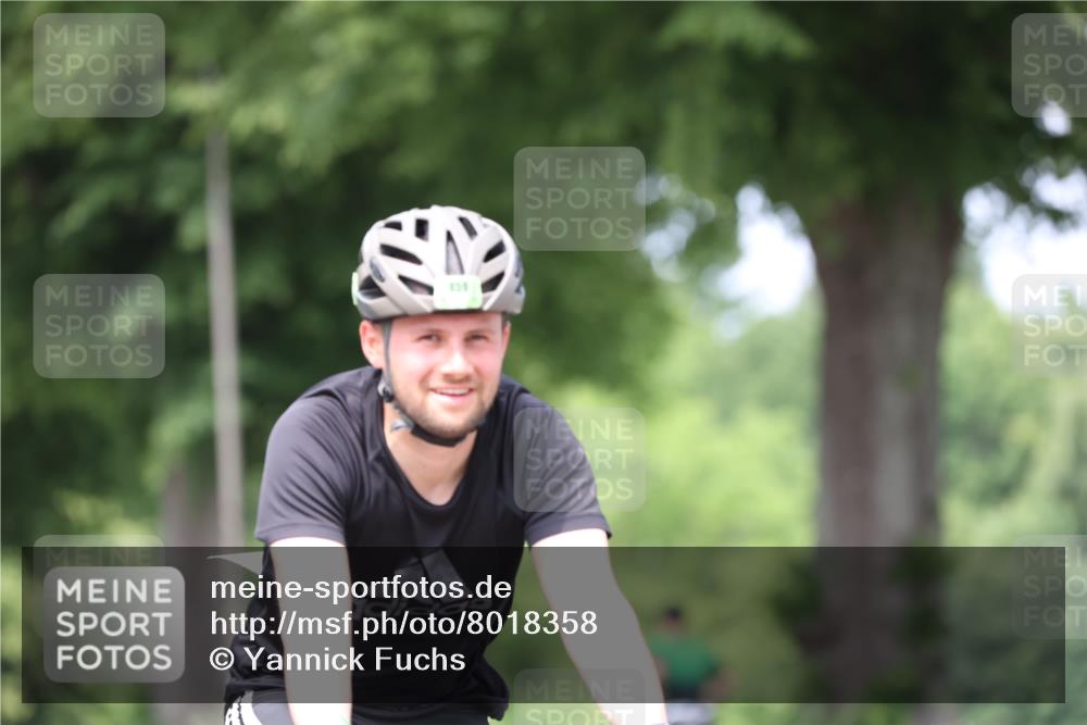 15.06.2025 - 7 Türme Triathlon Yannick Fuchs http://msf.ph/oto/8018358 15.06.2025 13:31:26 Radfahren 384, 859, 1106 meine-sportfotos.de