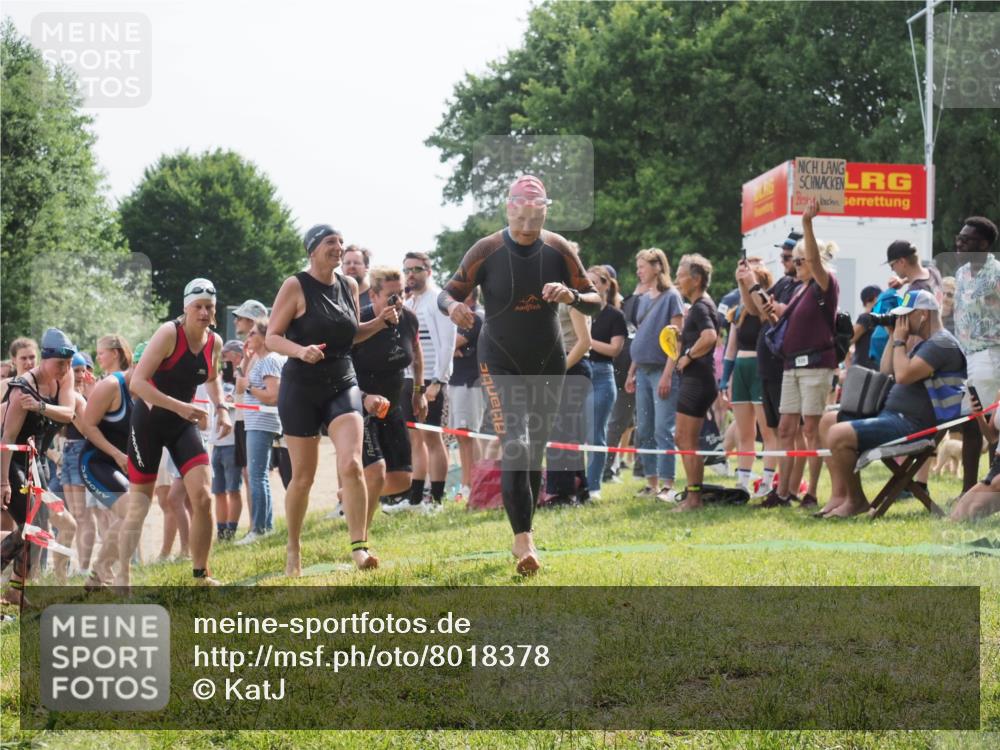 15.06.2025 - 27. Vierlanden-Triathlon KatJ http://msf.ph/oto/8018378 15.06.2025 10:17:37 Schwimmen 485, 488, 492, 493, 519, 532, 537, 552, 557, 562, 572, 582, 588, 594, 626 meine-sportfotos.de
