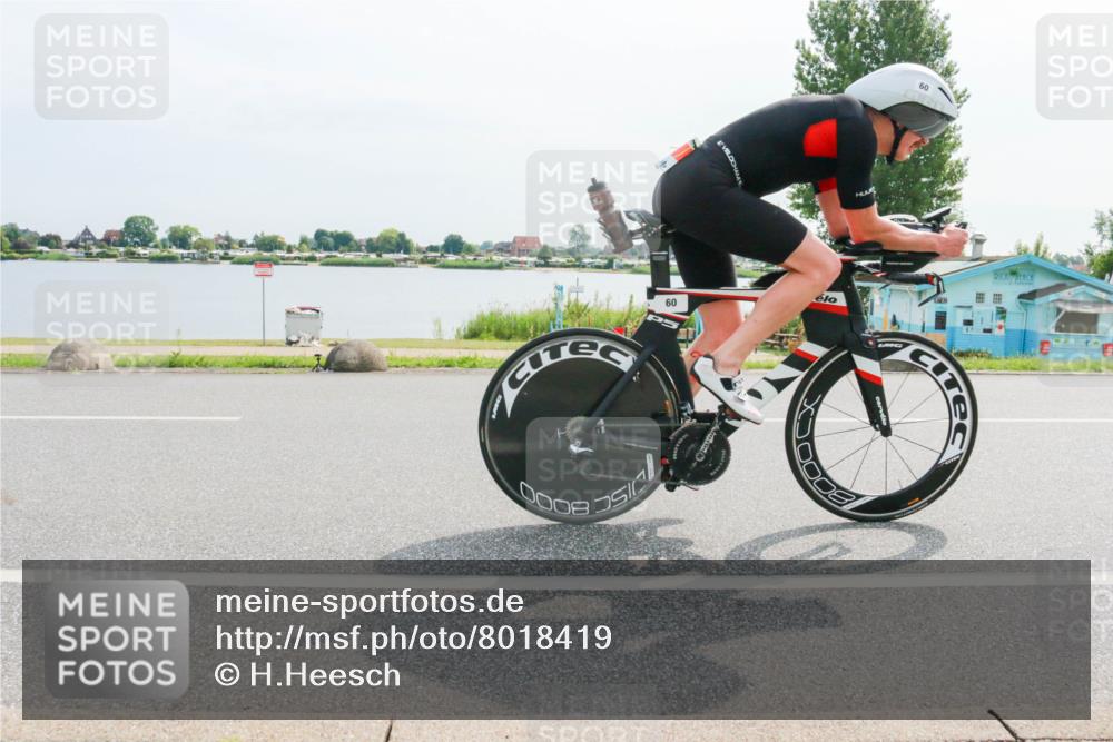 15.06.2025 - 27. Vierlanden-Triathlon H.Heesch http://msf.ph/oto/8018419 15.06.2025 10:17:37 Radfahren 60, 80, 86 meine-sportfotos.de