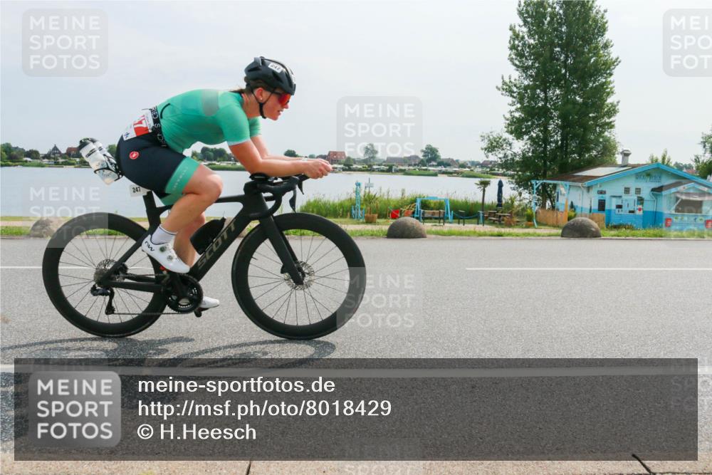 15.06.2025 - 27. Vierlanden-Triathlon H.Heesch http://msf.ph/oto/8018429 15.06.2025 10:17:57 Radfahren 171, 247 meine-sportfotos.de