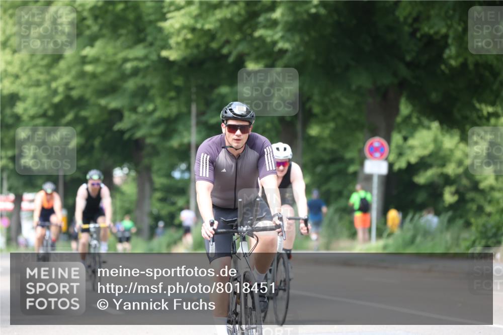 15.06.2025 - 7 Türme Triathlon Yannick Fuchs http://msf.ph/oto/8018451 15.06.2025 13:31:30 Radfahren 384, 467, 1106, 1193 meine-sportfotos.de