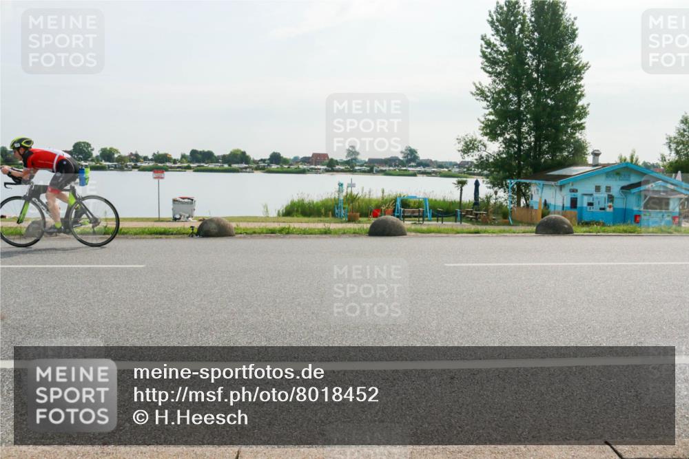 15.06.2025 - 27. Vierlanden-Triathlon H.Heesch http://msf.ph/oto/8018452 15.06.2025 09:31:25 Radfahren 13, 127, 148, 173 meine-sportfotos.de