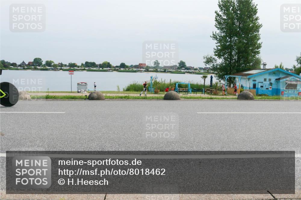 15.06.2025 - 27. Vierlanden-Triathlon H.Heesch http://msf.ph/oto/8018462 15.06.2025 11:15:20 Radfahren 687, 817, 853, 862 meine-sportfotos.de