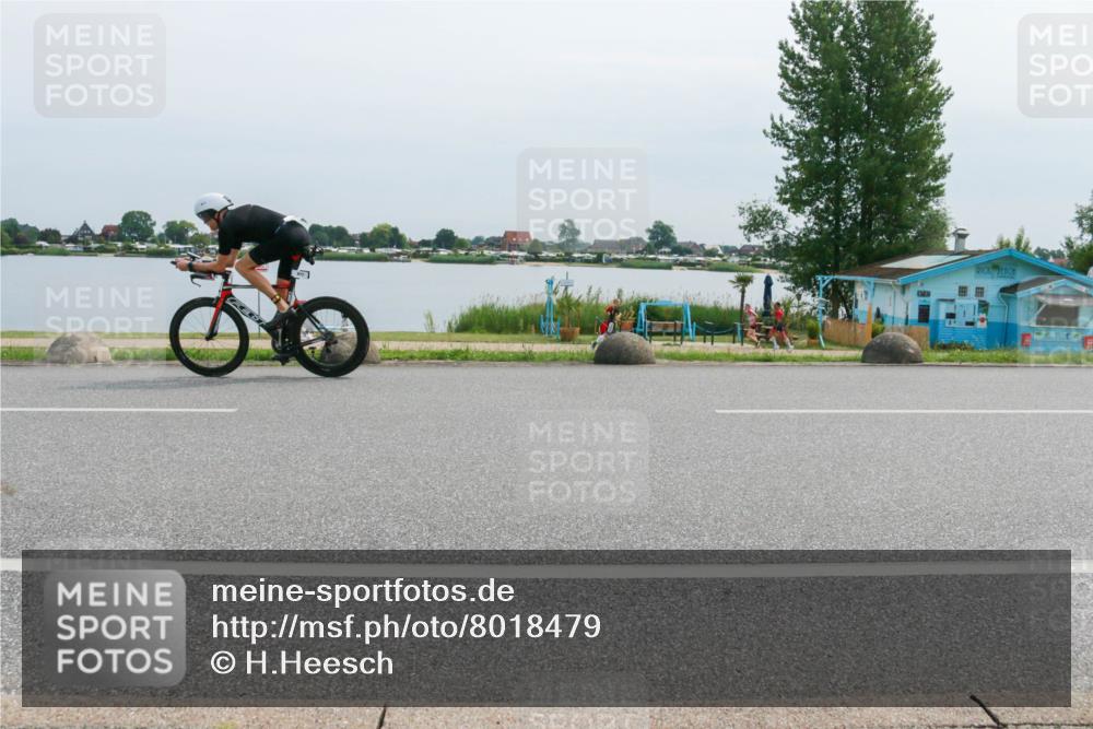 15.06.2025 - 27. Vierlanden-Triathlon H.Heesch http://msf.ph/oto/8018479 15.06.2025 11:15:20 Radfahren 687, 817, 853, 862 meine-sportfotos.de