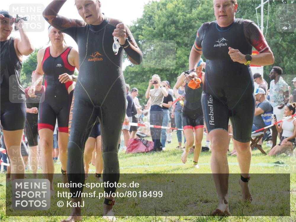 15.06.2025 - 27. Vierlanden-Triathlon KatJ http://msf.ph/oto/8018499 15.06.2025 10:17:39 Schwimmen 485, 488, 492, 493, 519, 532, 537, 552, 557, 562, 572, 582, 588, 594, 626 meine-sportfotos.de