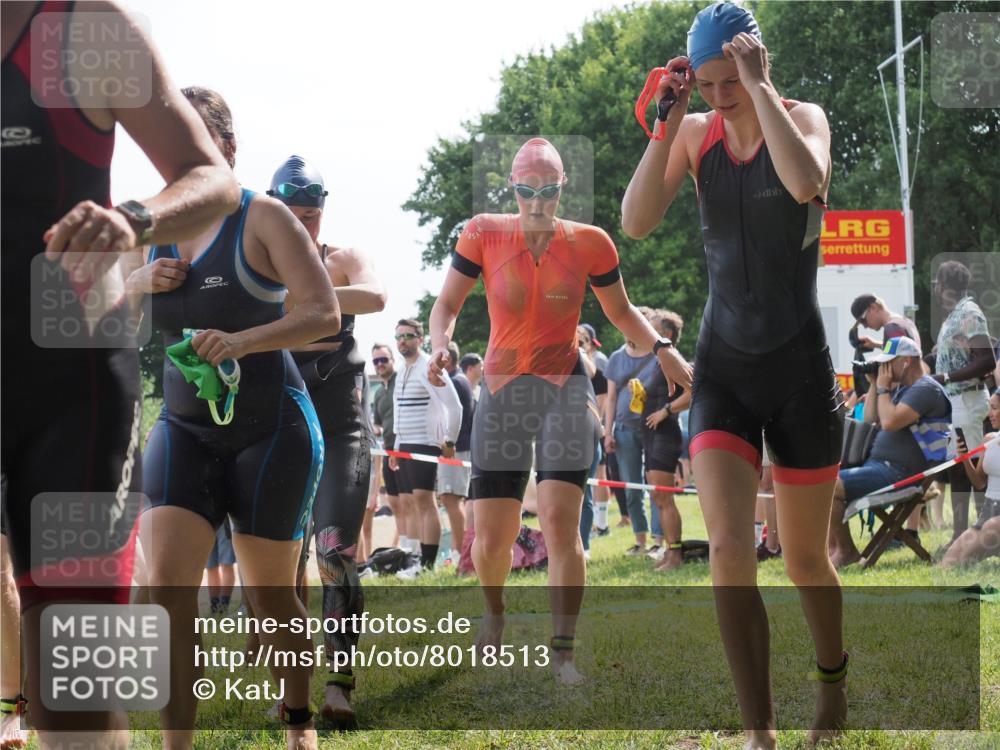15.06.2025 - 27. Vierlanden-Triathlon KatJ http://msf.ph/oto/8018513 15.06.2025 10:17:41 Schwimmen 485, 488, 492, 493, 519, 532, 537, 552, 557, 562, 572, 582, 588, 594, 626 meine-sportfotos.de