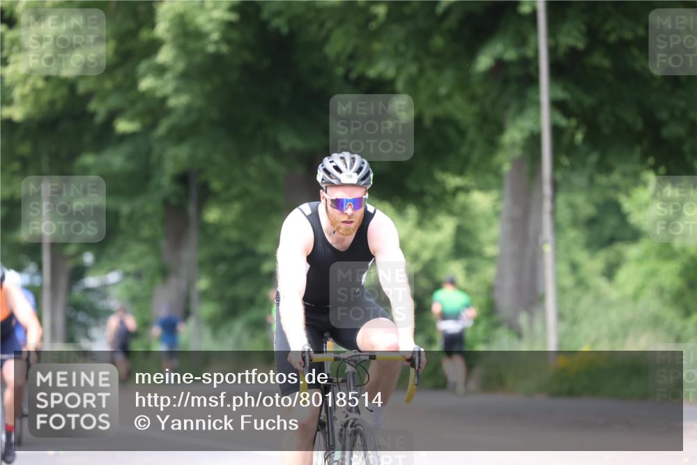 15.06.2025 - 7 Türme Triathlon Yannick Fuchs http://msf.ph/oto/8018514 15.06.2025 13:31:32 Radfahren 384, 467, 1106, 1193 meine-sportfotos.de