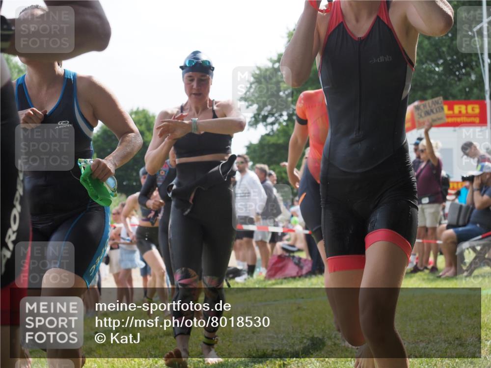 15.06.2025 - 27. Vierlanden-Triathlon KatJ http://msf.ph/oto/8018530 15.06.2025 10:17:42 Schwimmen 485, 488, 492, 493, 519, 532, 537, 552, 557, 562, 572, 588, 626 meine-sportfotos.de