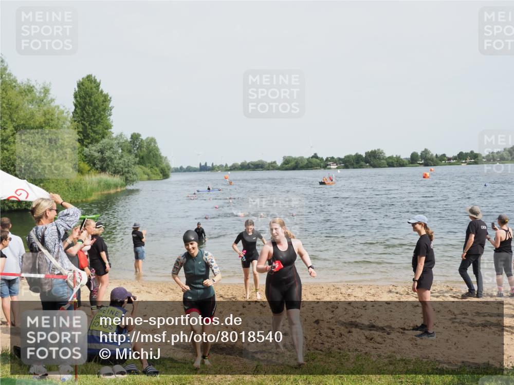 21.06.2025 - 27. Vierlanden-Triathlon MichiJ http://msf.ph/oto/8018540 15.06.2026 10:18:32 Schwimmen 495, 533, 535, 621, 628 meine-sportfotos.de