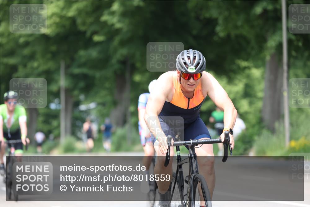 15.06.2025 - 7 Türme Triathlon Yannick Fuchs http://msf.ph/oto/8018559 15.06.2025 13:31:33 Radfahren 384, 467, 1106, 1193 meine-sportfotos.de