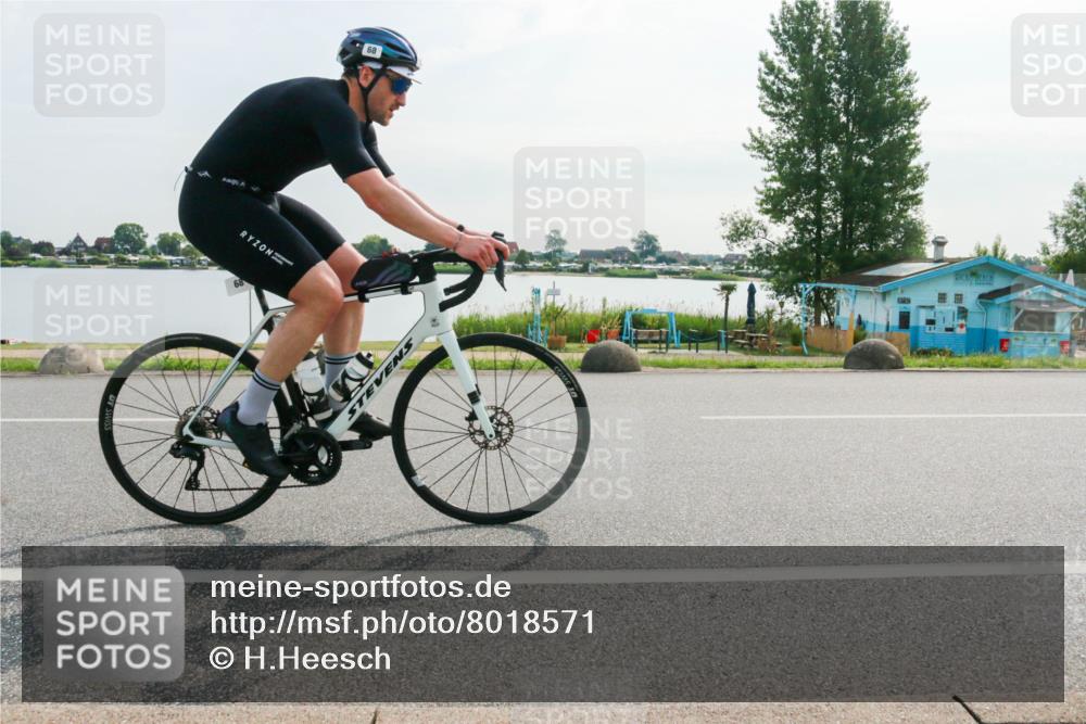 15.06.2025 - 27. Vierlanden-Triathlon H.Heesch http://msf.ph/oto/8018571 15.06.2025 09:32:25 Radfahren 68, 142, 169 meine-sportfotos.de