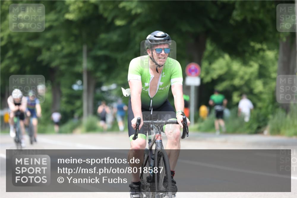 15.06.2025 - 7 Türme Triathlon Yannick Fuchs http://msf.ph/oto/8018587 15.06.2025 13:31:34 Radfahren 384, 467, 1106, 1193 meine-sportfotos.de