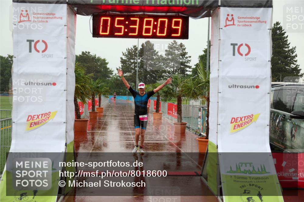 15.06.2025 - 7 Türme Triathlon Michael Strokosch http://msf.ph/oto/8018600 15.06.2025 15:38:08 Ziel 218 meine-sportfotos.de